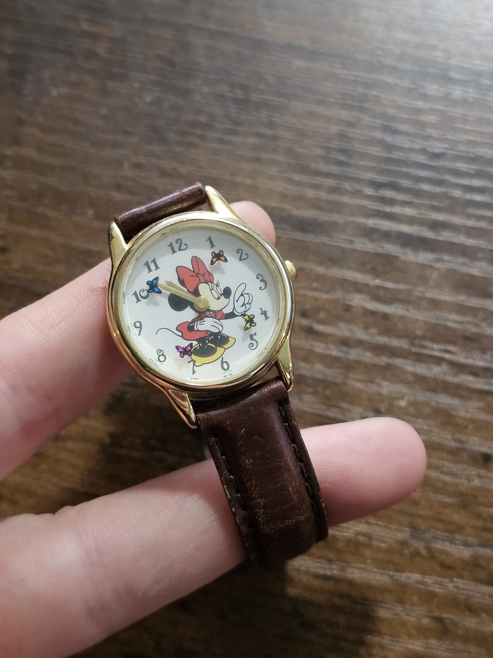 Disney Minnie Mouse Gold-Tone Watch with Brown Strap and Red Bow